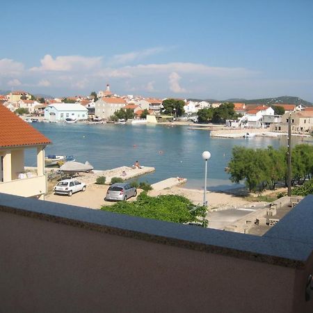 Apartments Jakovcev Betina  Εξωτερικό φωτογραφία