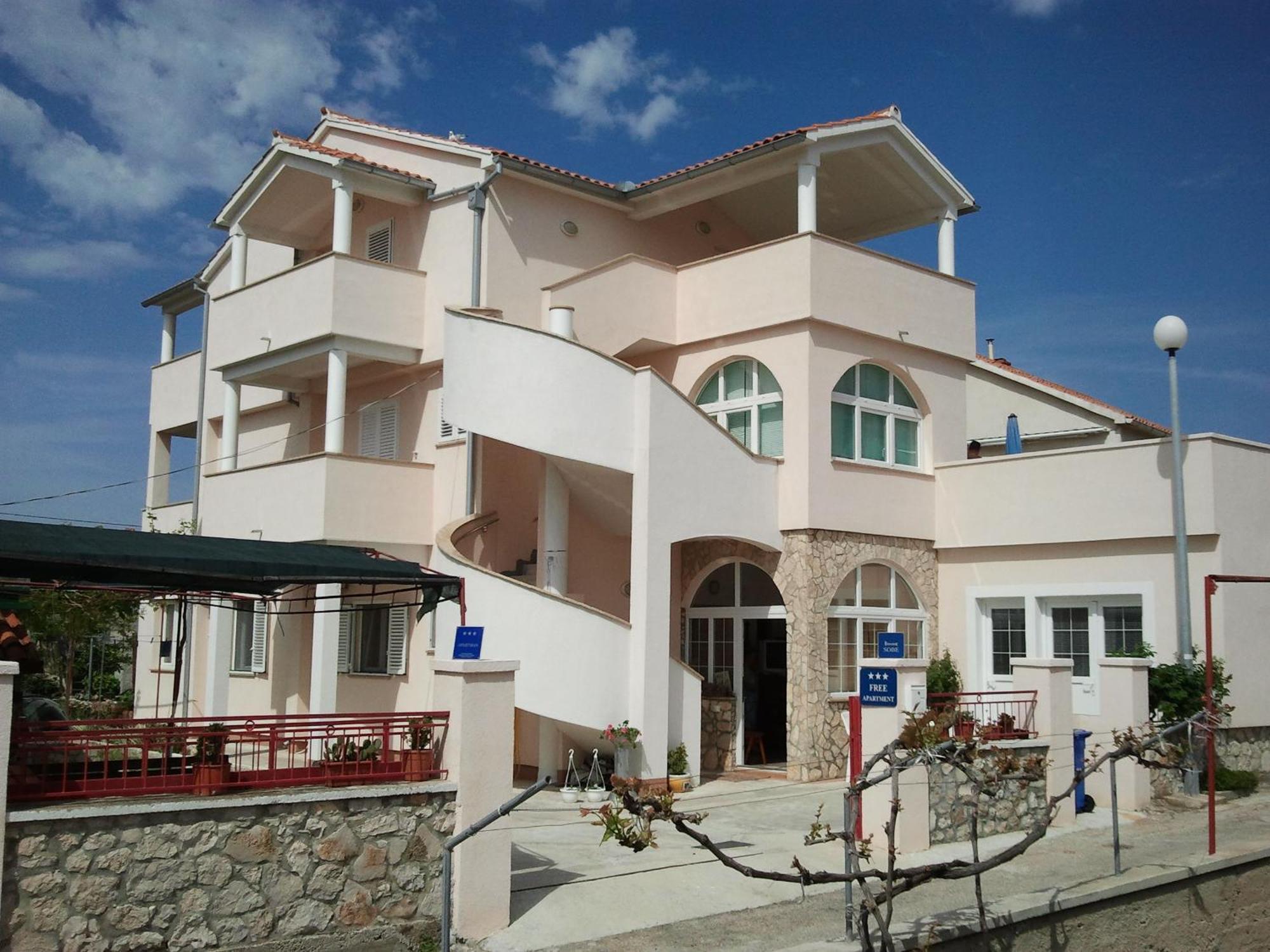 Apartments Jakovcev Betina  Εξωτερικό φωτογραφία