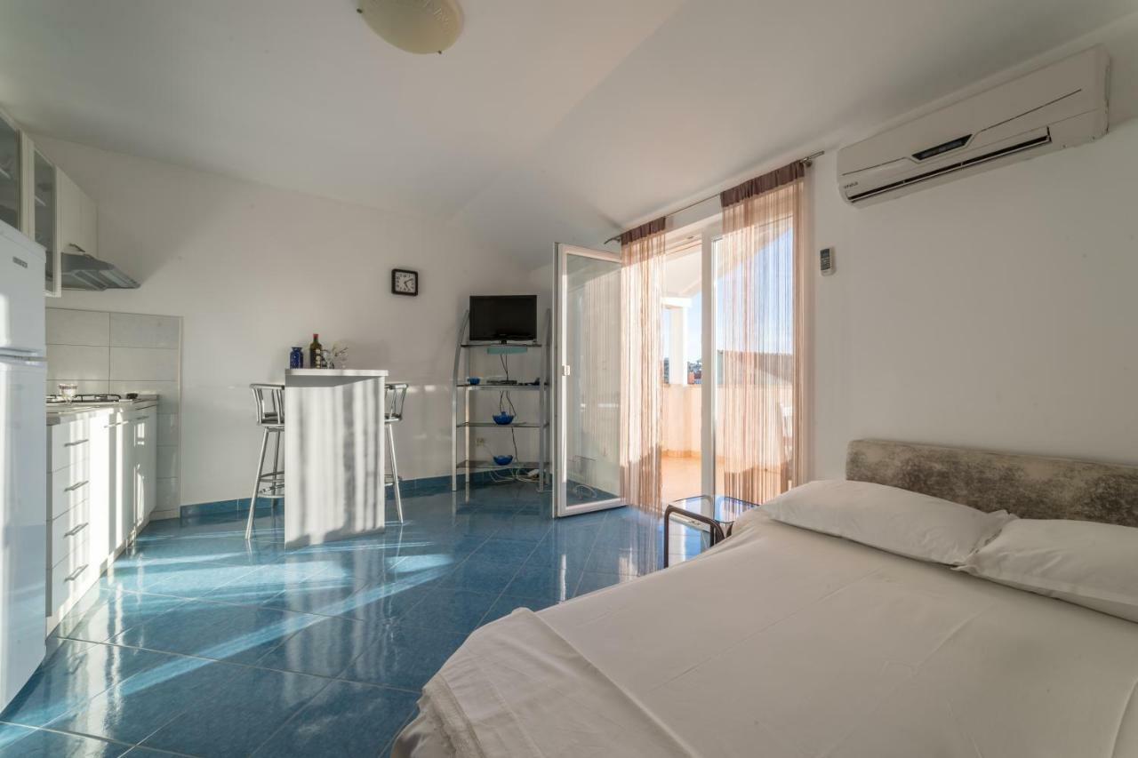 Apartments Jakovcev Betina  Εξωτερικό φωτογραφία
