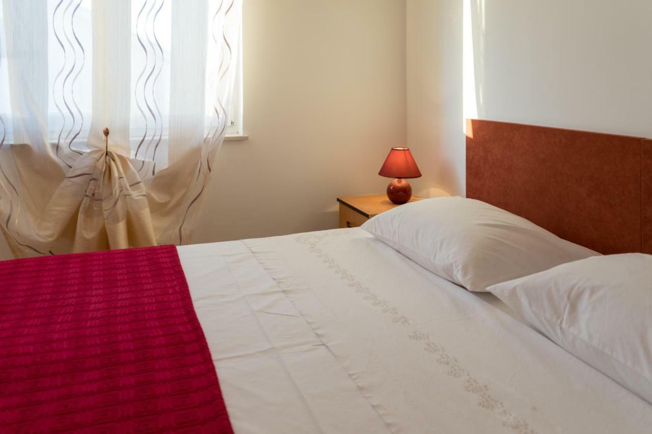 Apartments Jakovcev Betina  Εξωτερικό φωτογραφία
