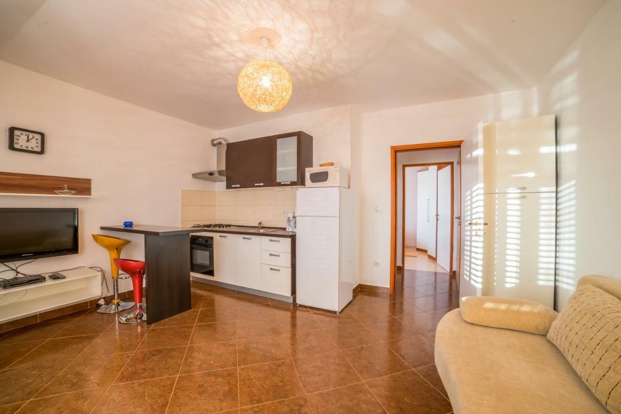 Apartments Jakovcev Betina  Εξωτερικό φωτογραφία