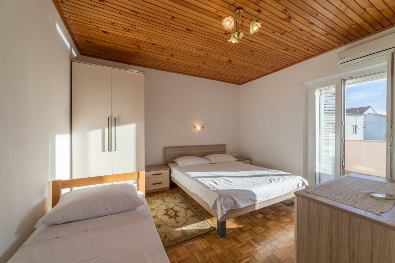 Apartments Jakovcev Betina  Εξωτερικό φωτογραφία
