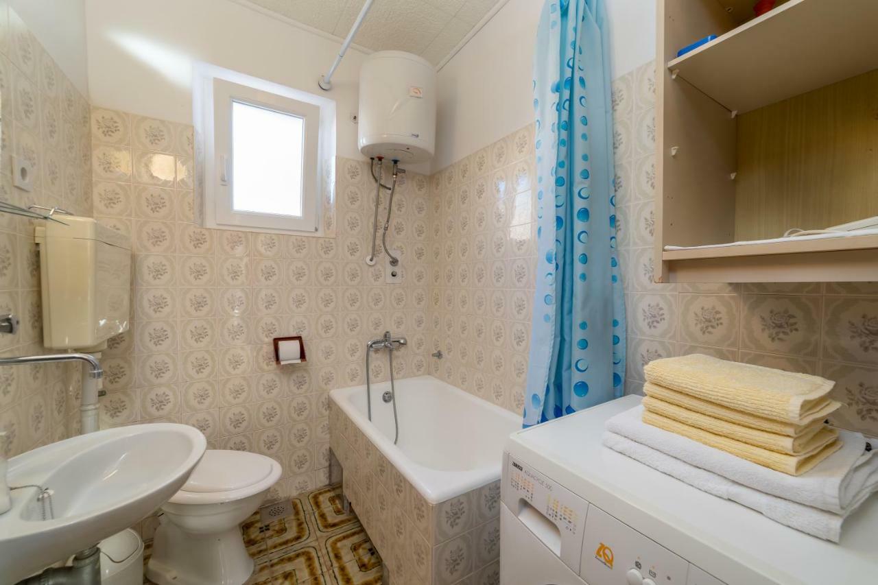 Apartments Jakovcev Betina  Εξωτερικό φωτογραφία