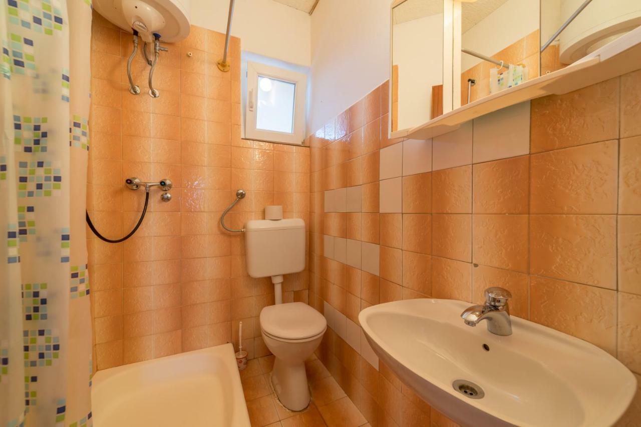 Apartments Jakovcev Betina  Εξωτερικό φωτογραφία